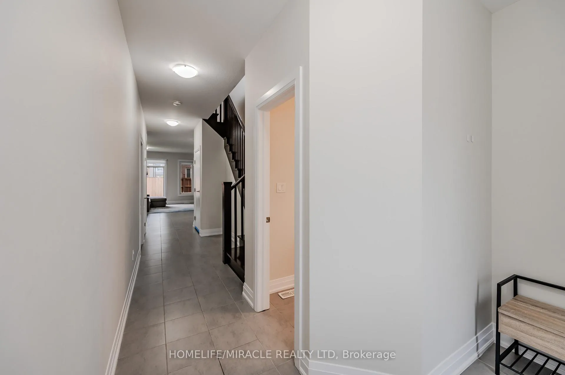 Photo 6 of 119 Monarch woods Drive, Kitchener, Doon South — HOMEH