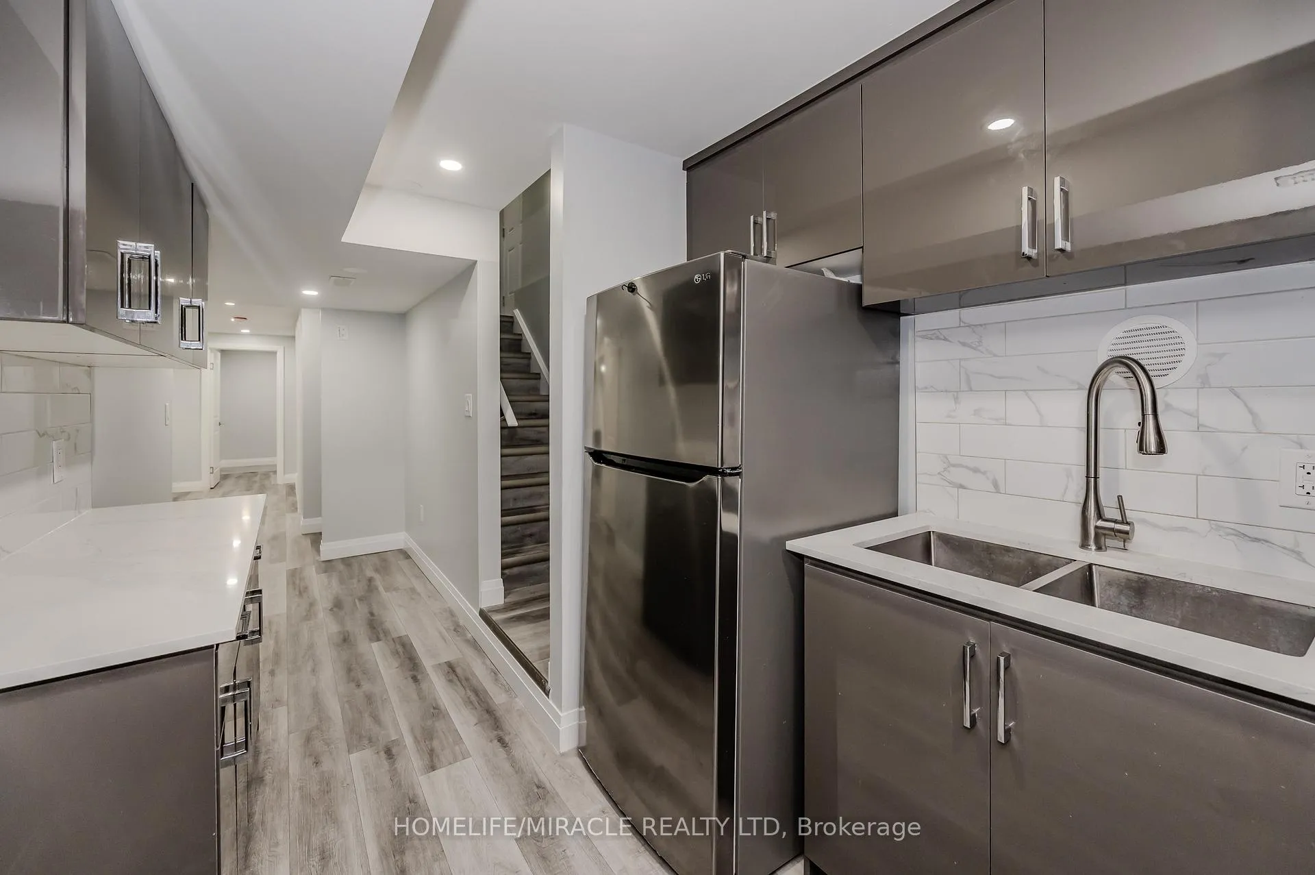 Photo 35 of 119 Monarch woods Drive, Kitchener, Doon South — HOMEH