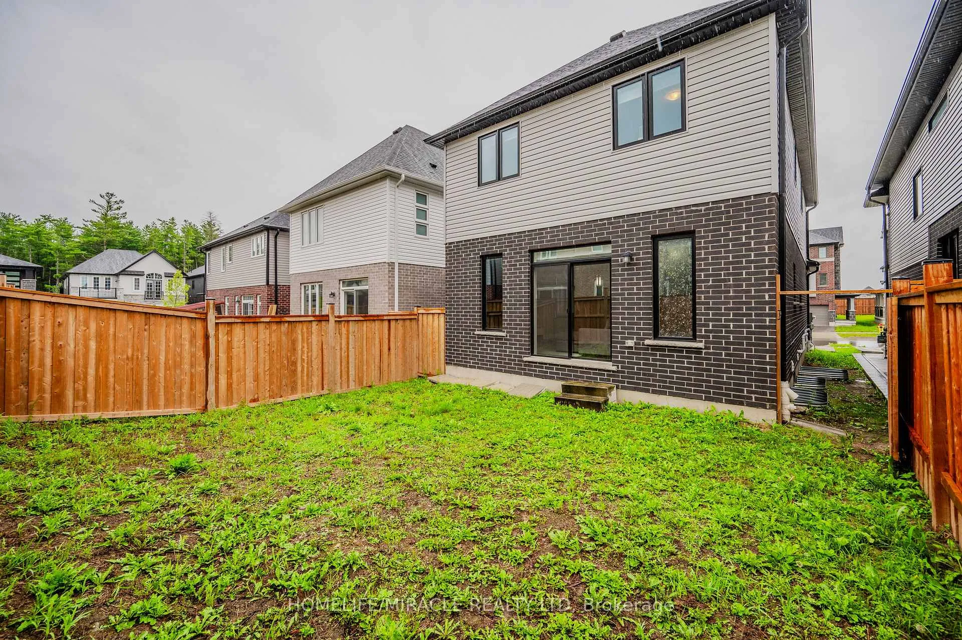 Photo 46 of 119 Monarch woods Drive, Kitchener, Doon South — HOMEH