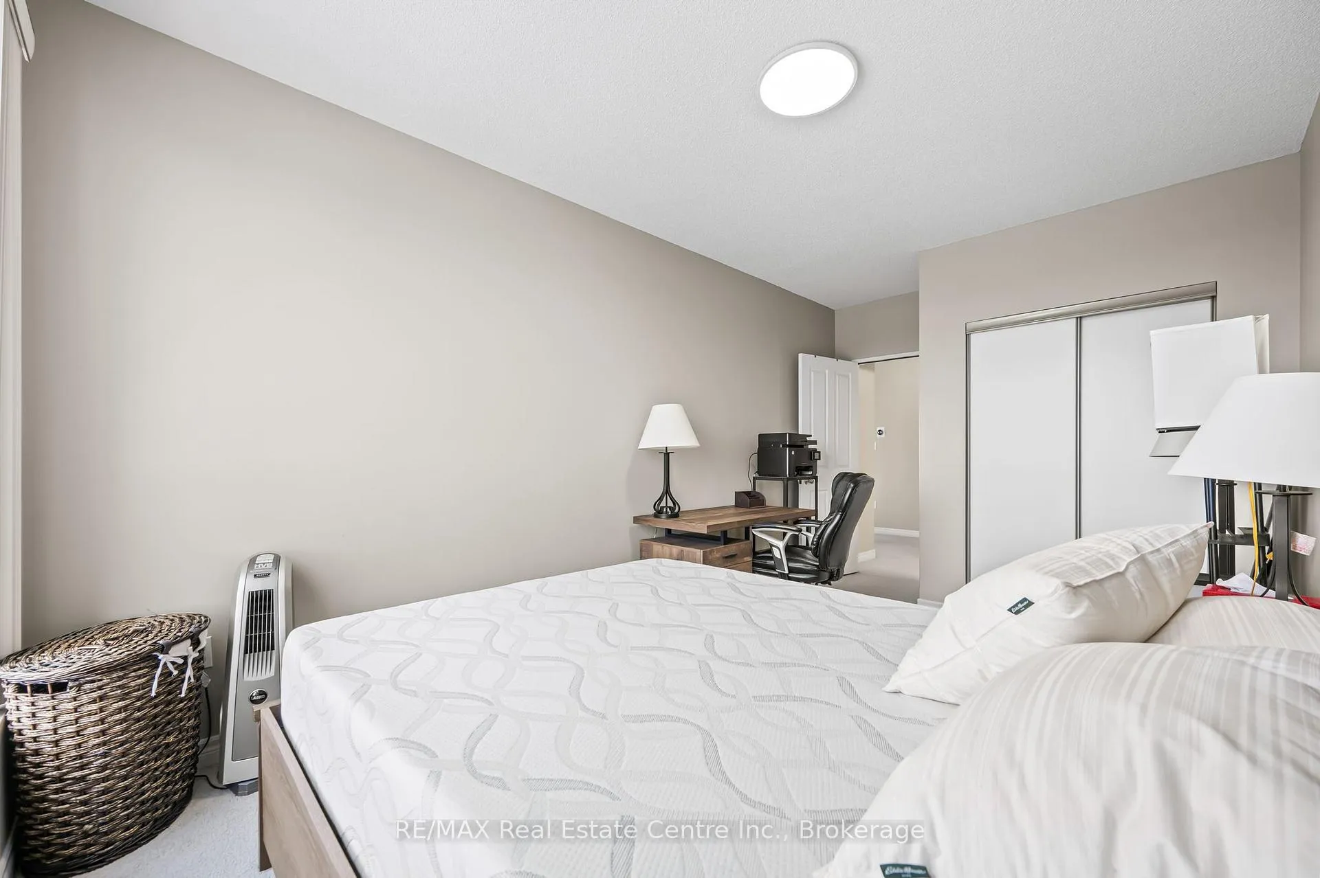 Photo 8 of Unit 1108, 255 Keats Way, Waterloo, Beechwood — HOMEH