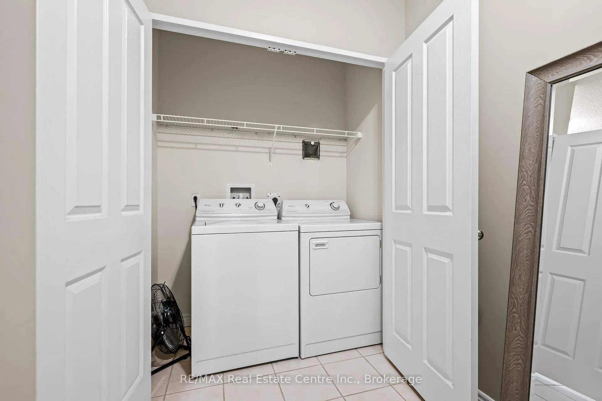 Photo 10 of Unit 1108, 255 Keats Way, Waterloo, Beechwood — HOMEH