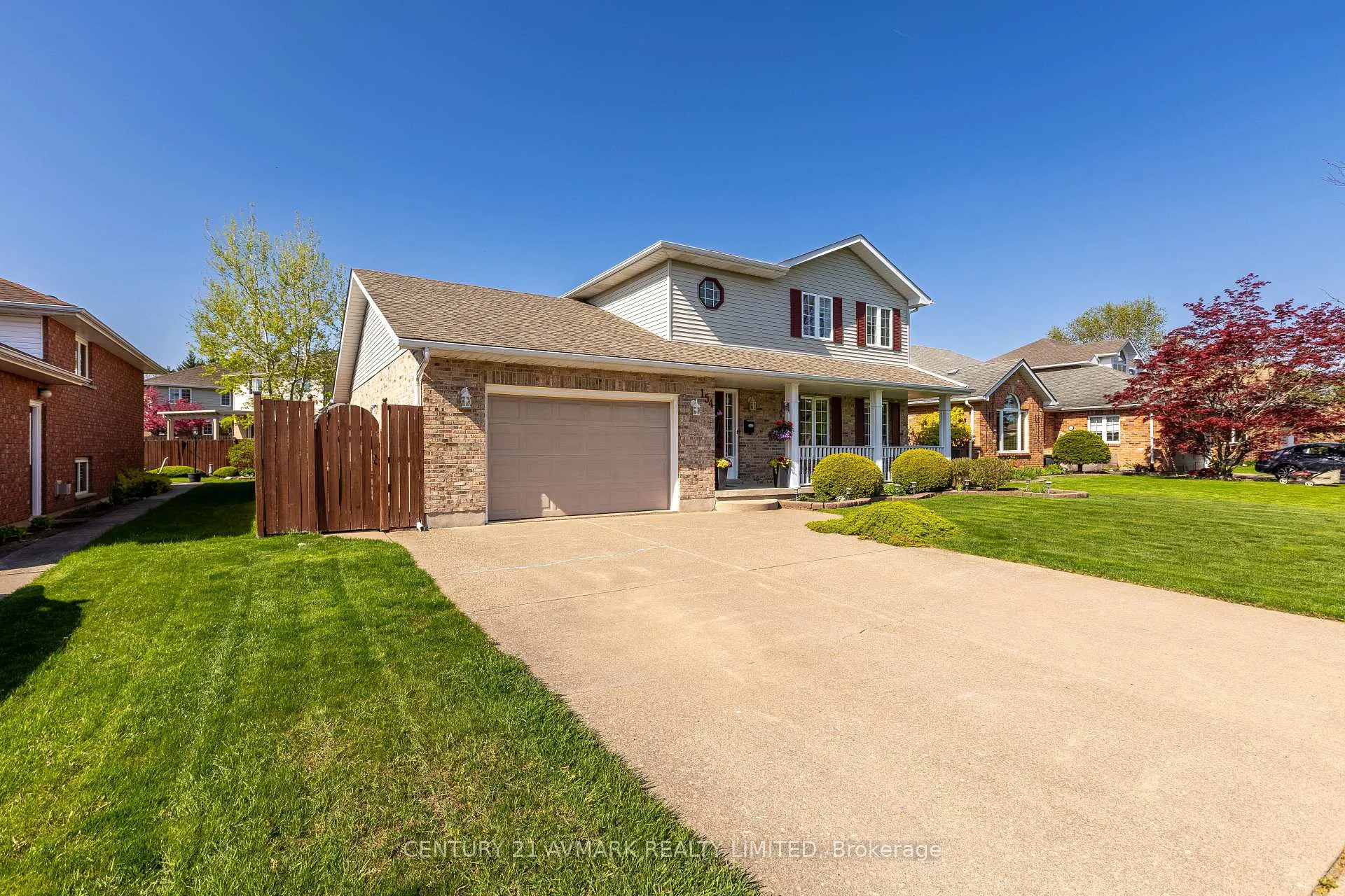 Photo 2 of 154 Michael Drive, Welland, N. Welland — HOMEH