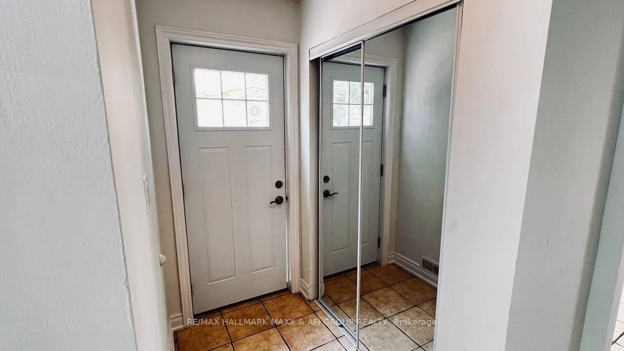 Photo 4 of Unit Unit A, 82 sanford Street, Barrie, Sanford — HOMEH