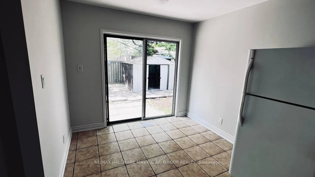 Photo 7 of Unit Unit A, 82 sanford Street, Barrie, Sanford — HOMEH