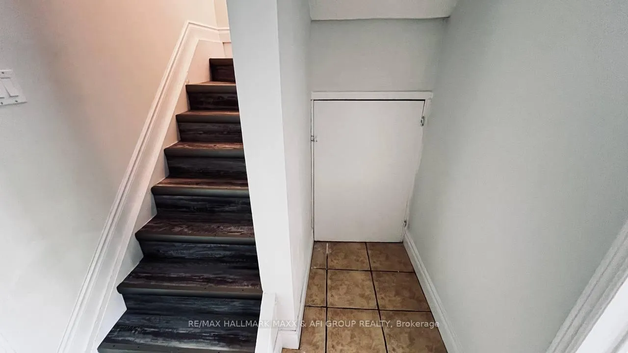 Photo 29 of Unit Unit A, 82 sanford Street, Barrie, Sanford — HOMEH