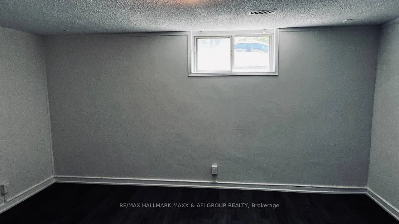 Photo 30 of Unit Unit A, 82 sanford Street, Barrie, Sanford — HOMEH