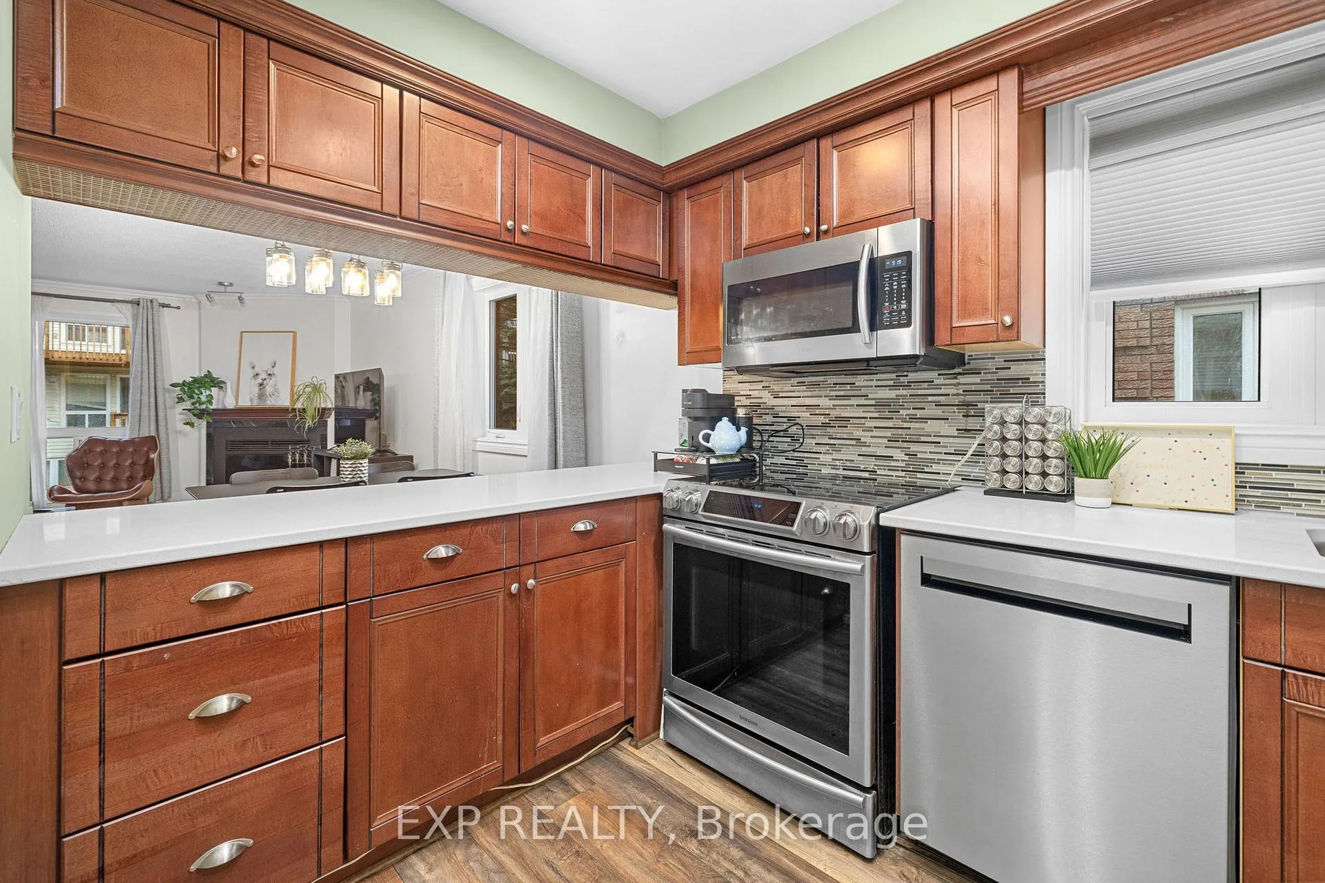 Photo 9 of 171 Briston Private, Ottawa, Hunt Club Park — HOMEH