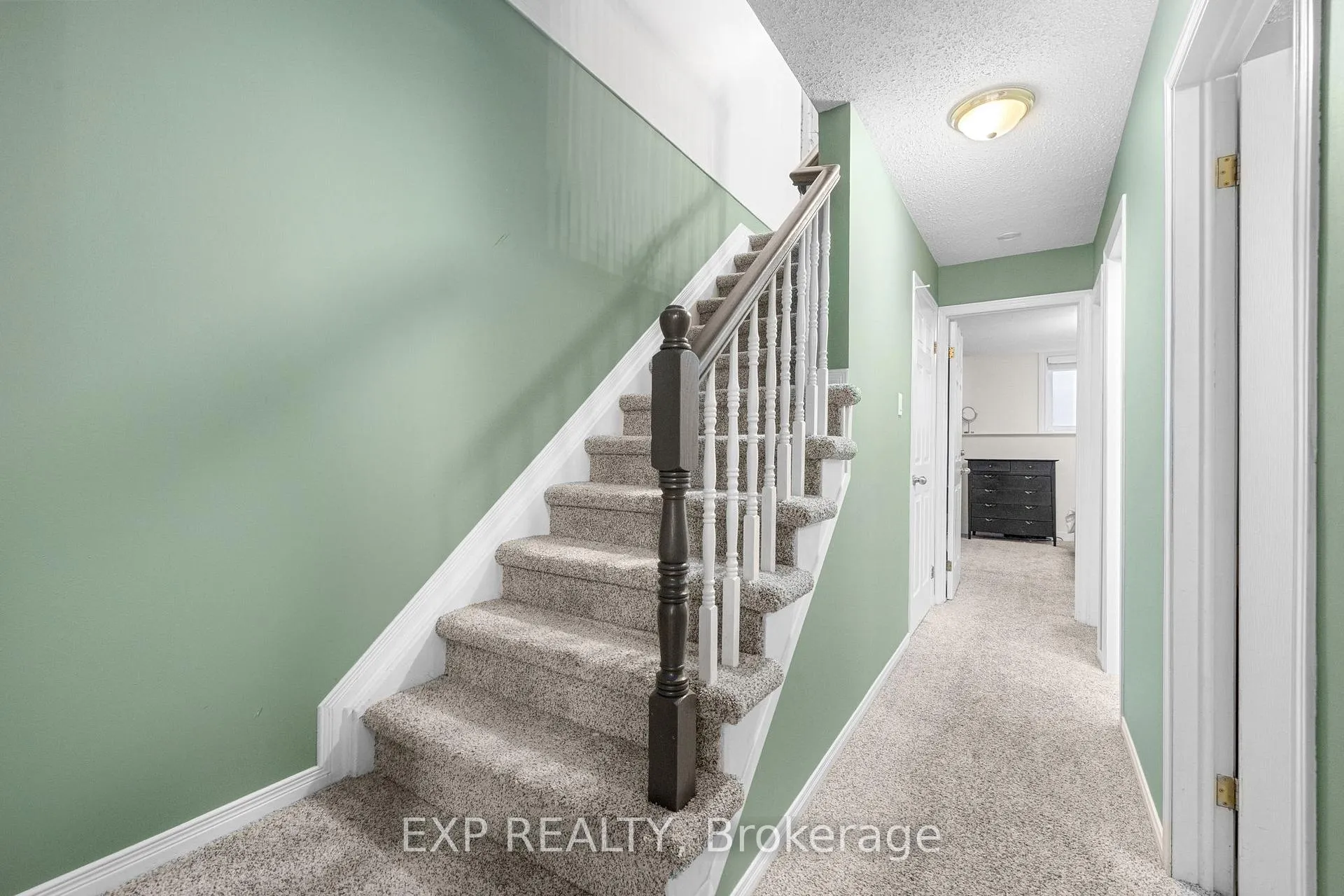 Photo 28 of 171 Briston Private, Ottawa, Hunt Club Park — HOMEH