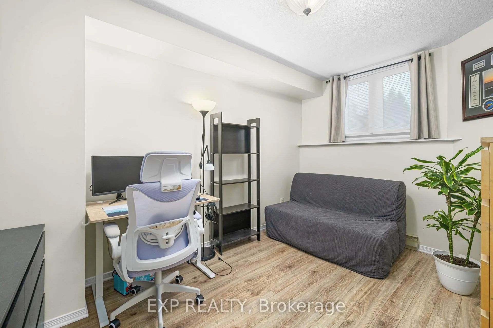 Photo 33 of 171 Briston Private, Ottawa, Hunt Club Park — HOMEH