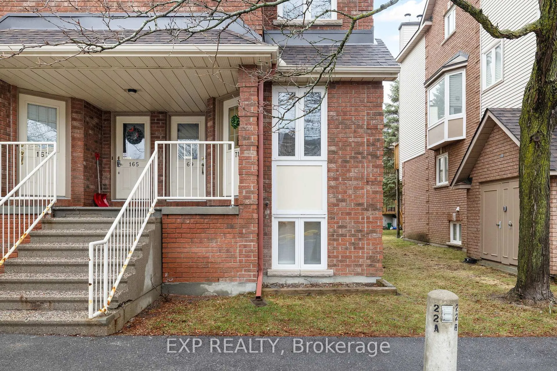 Photo 43 of 171 Briston Private, Ottawa, Hunt Club Park — HOMEH