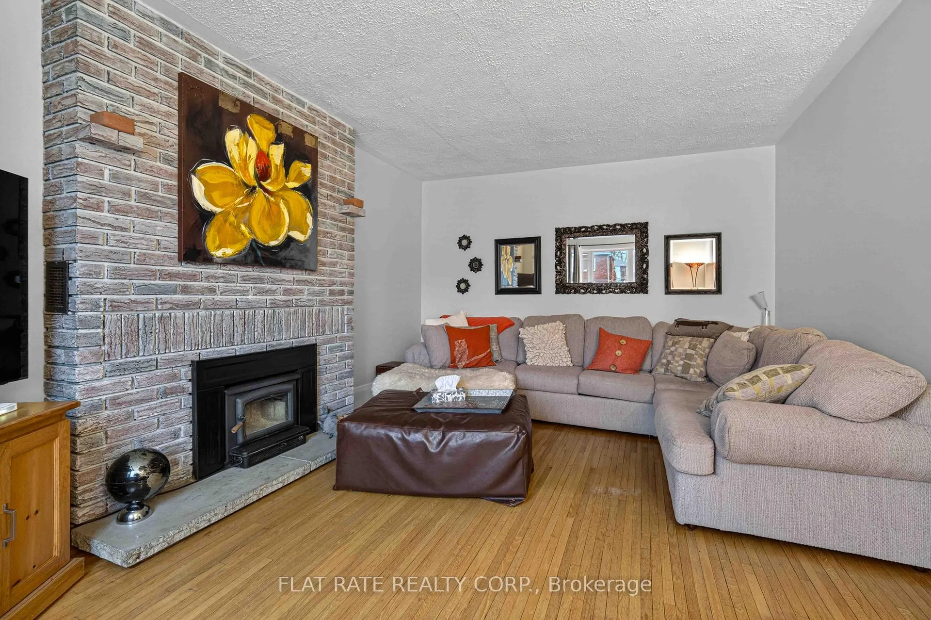 Photo 6 of 754 Curtis Road, Peterborough, Ashburnham Ward 4 — HOMEH