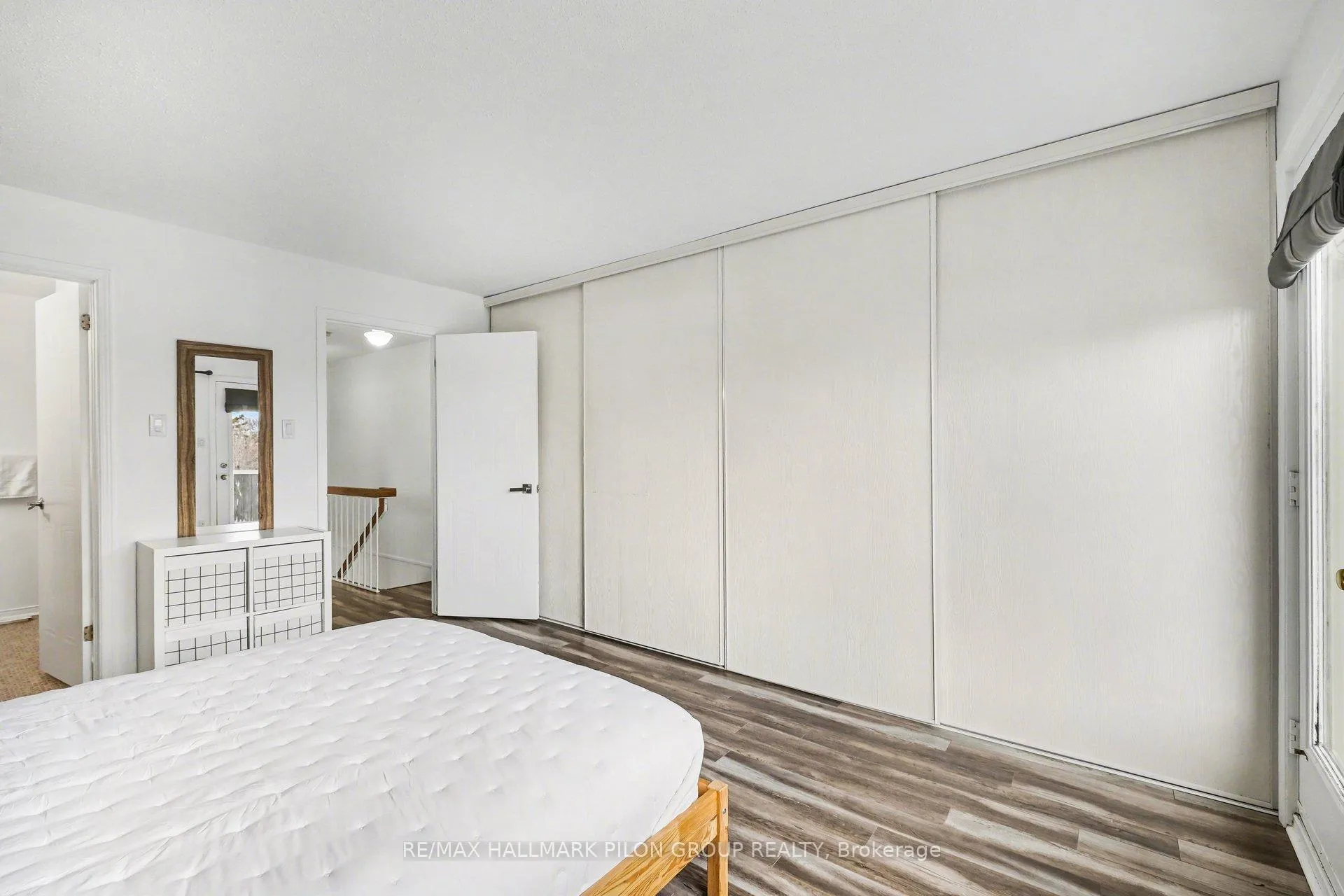Photo 13 of 1121 Gablefield Private, Ottawa, Beaconwood — HOMEH