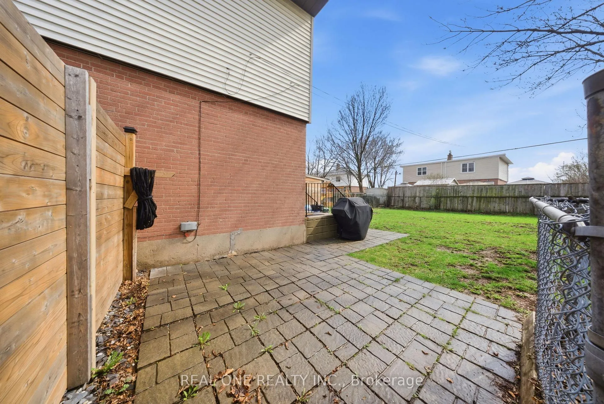 Photo 28 of 24 Sumach Street, Hamilton, McQuesten — HOMEH
