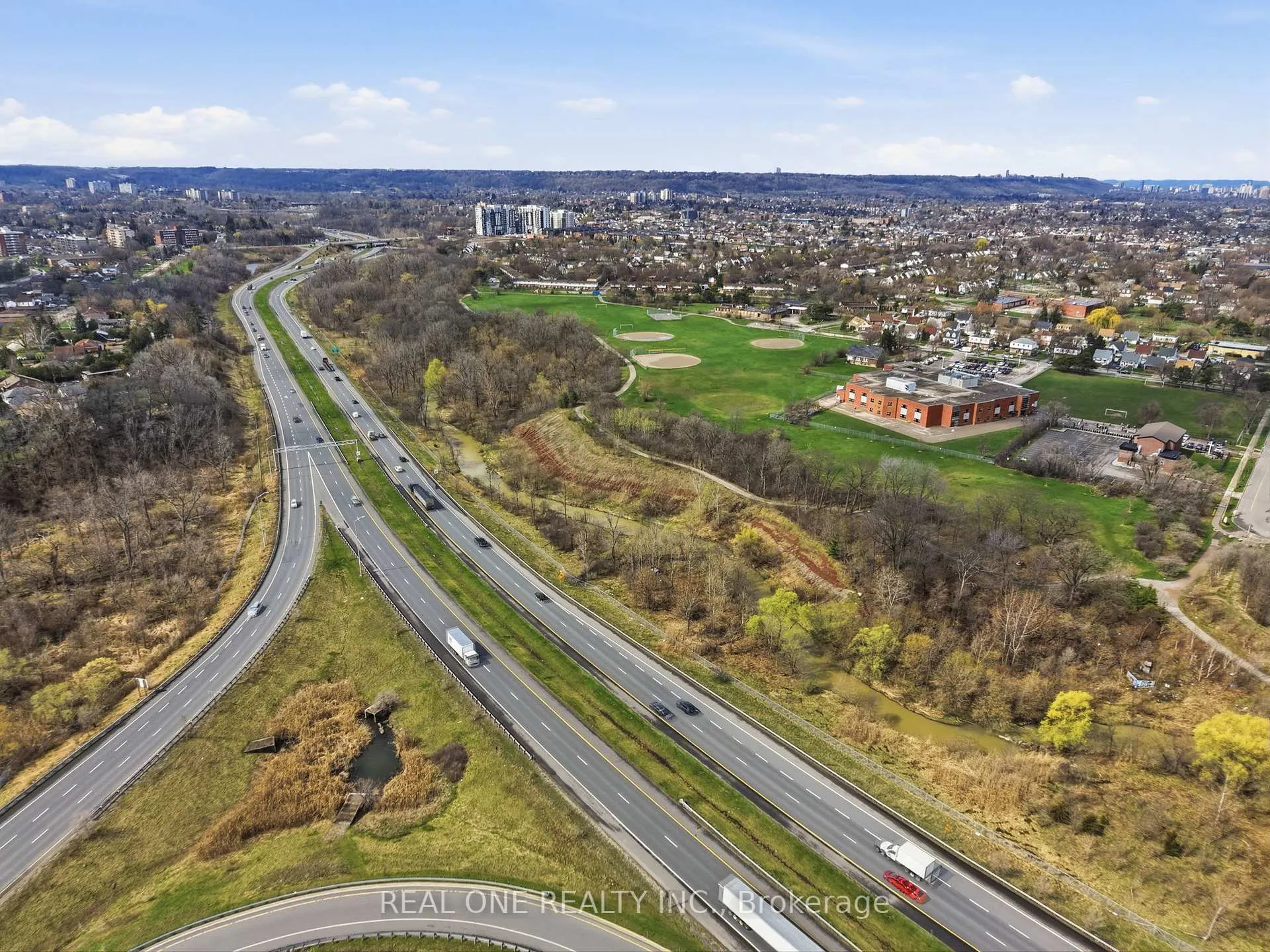 Photo 36 of 24 Sumach Street, Hamilton, McQuesten — HOMEH