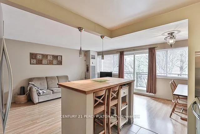 Photo 6 of Unit 271, 16 Elgin Street, Markham, Thornhill — HOMEH