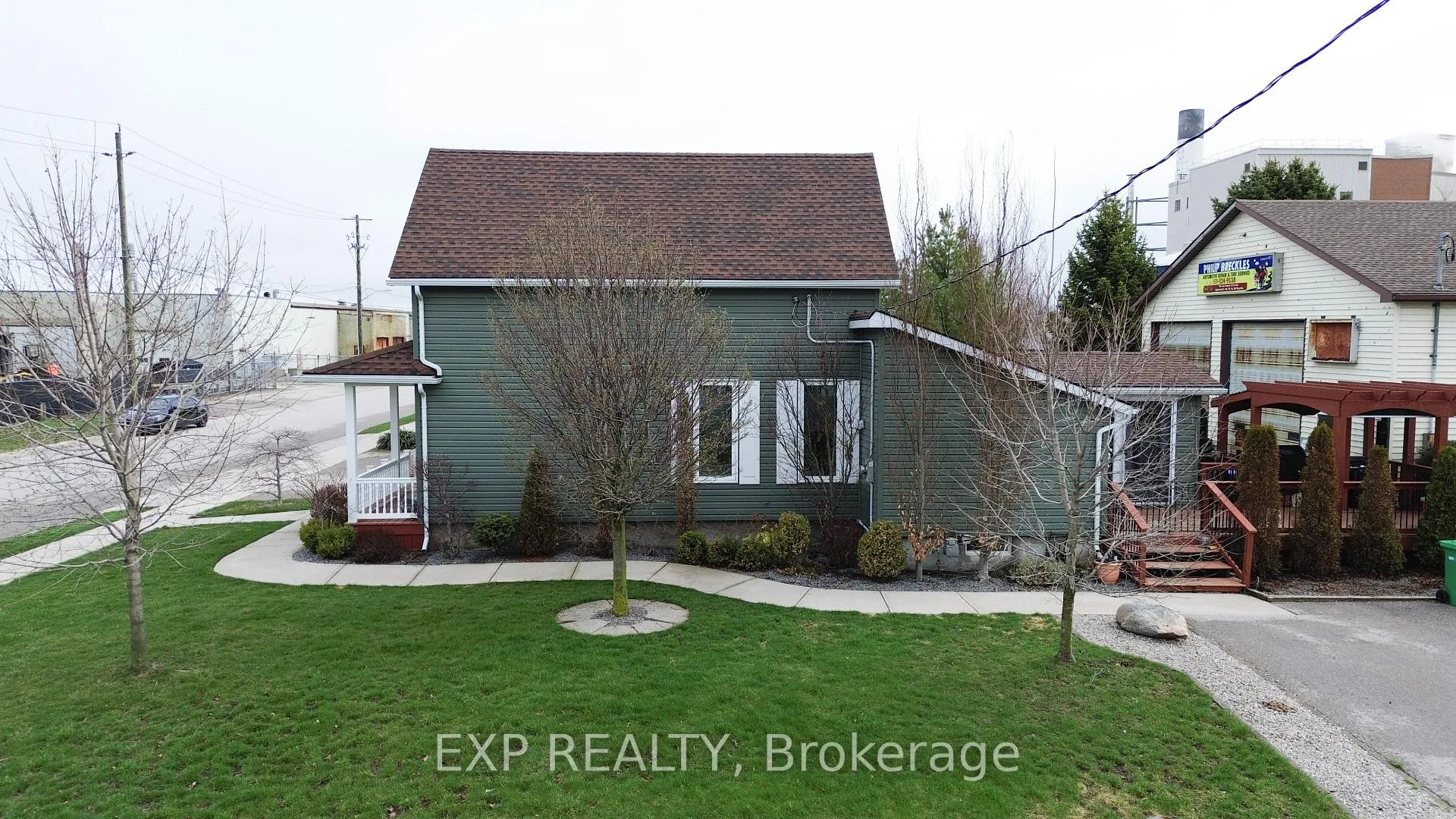 Photo 8 of 232 Oxford Street, Goderich, Goderich (Town) — HOMEH