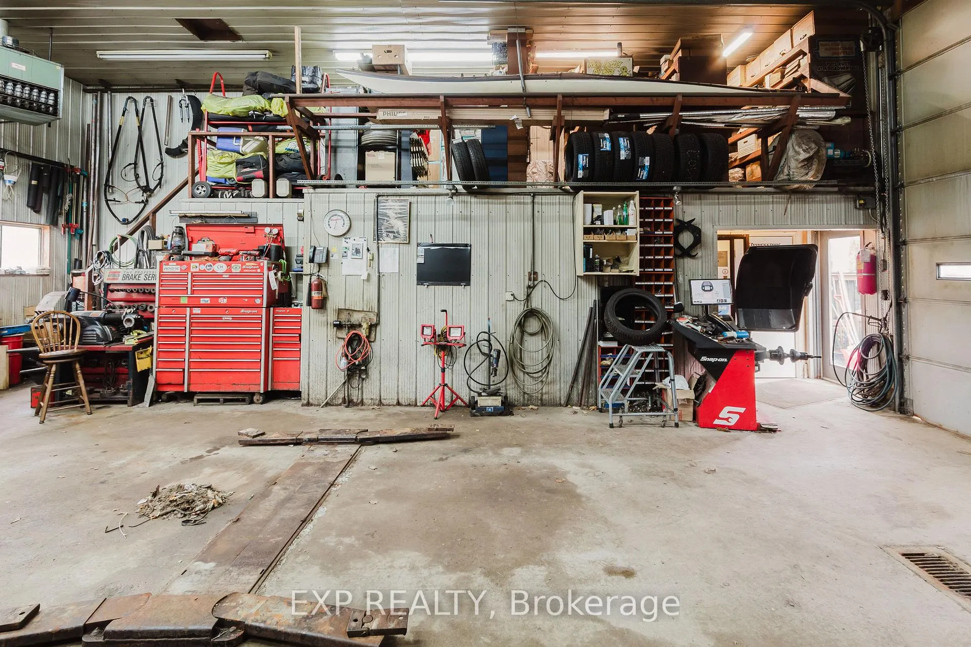 Photo 48 of 232 Oxford Street, Goderich, Goderich (Town) — HOMEH