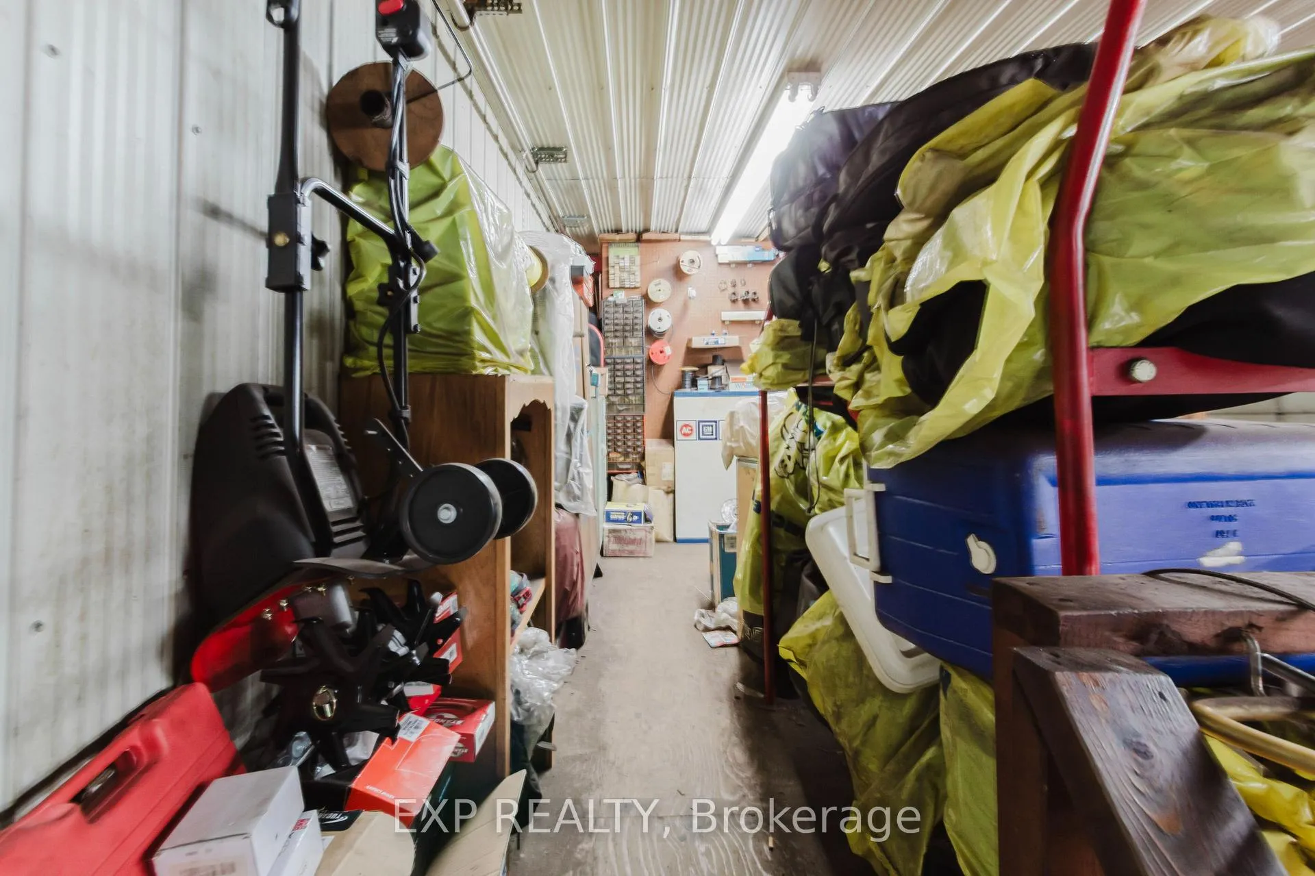 Photo 53 of 232 Oxford Street, Goderich, Goderich (Town) — HOMEH