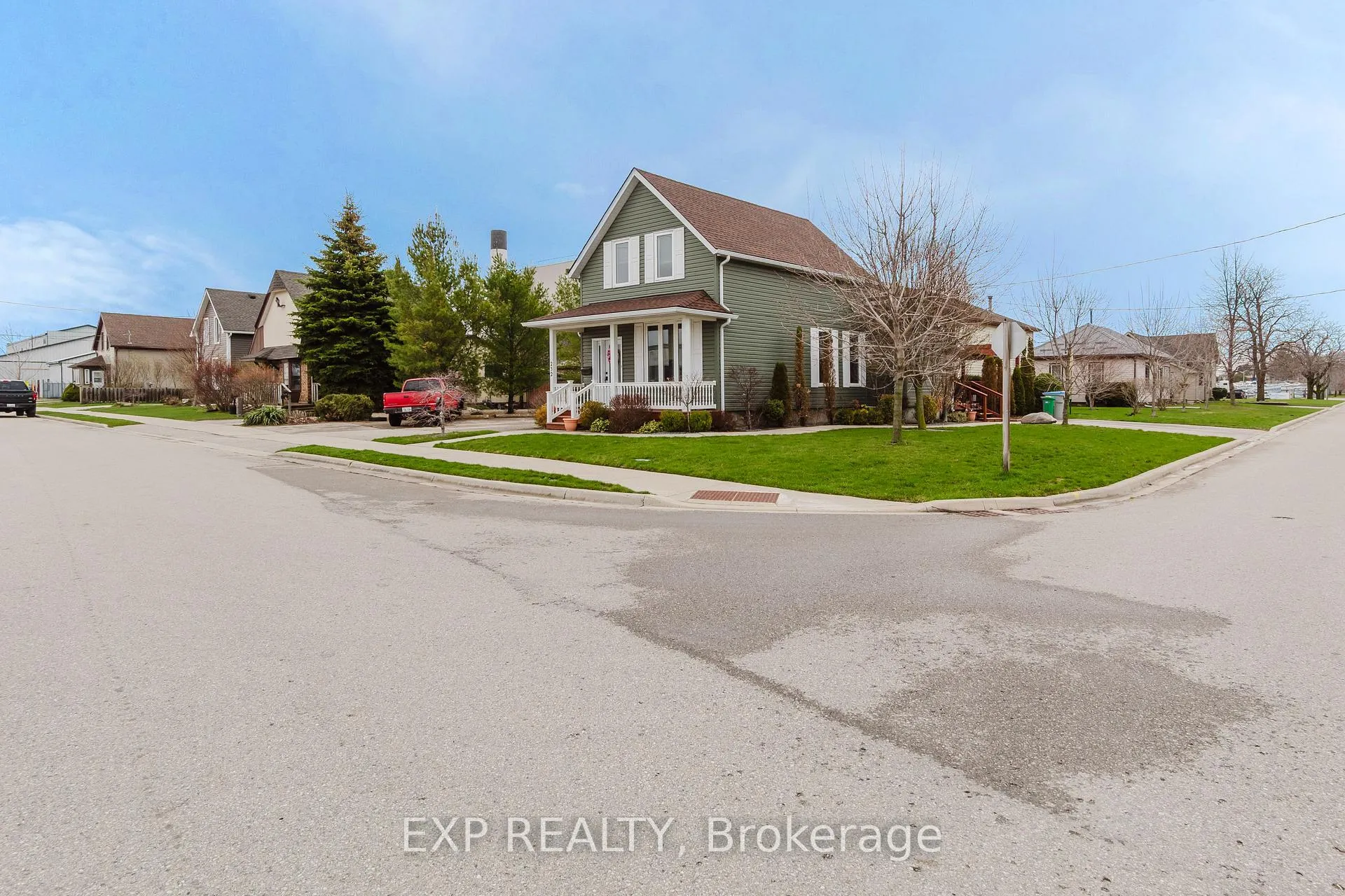 Photo 56 of 232 Oxford Street, Goderich, Goderich (Town) — HOMEH