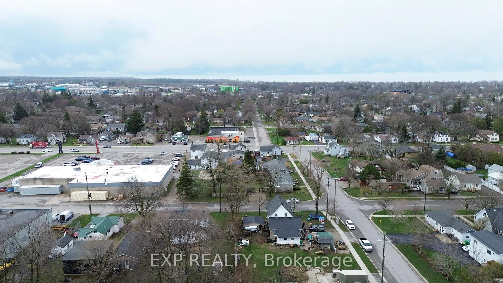 Photo 59 of 232 Oxford Street, Goderich, Goderich (Town) — HOMEH
