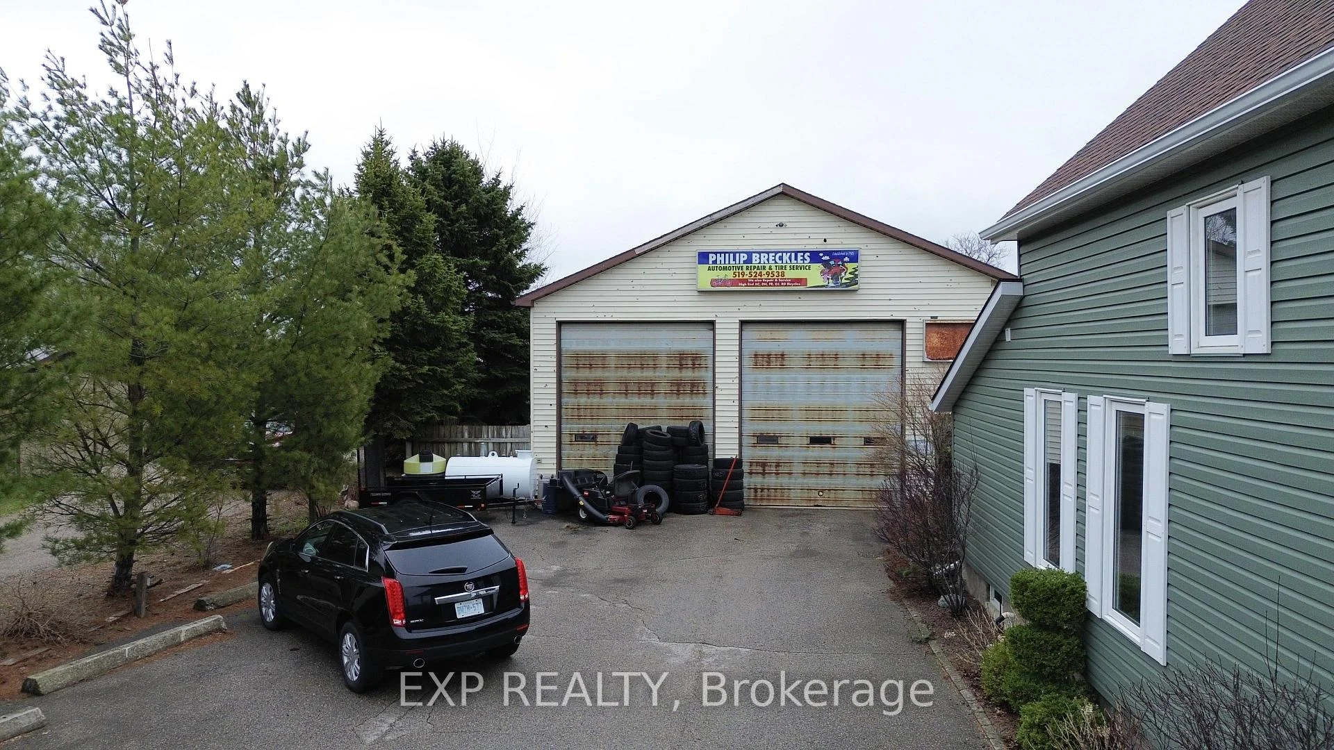 Photo 9 of 232 Oxford Street, Goderich, Goderich (Town) — HOMEH