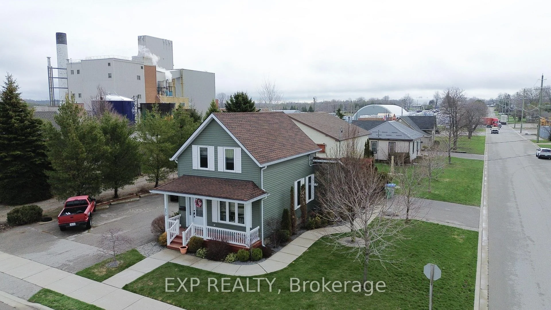Photo 11 of 232 Oxford Street, Goderich, Goderich (Town) — HOMEH