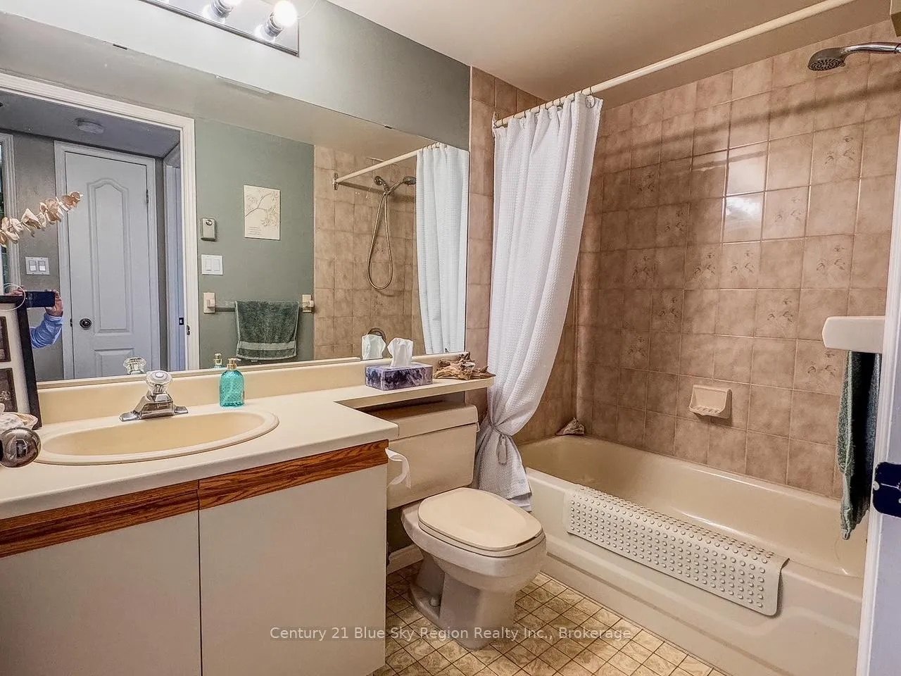 Photo 17 of Unit 101, 441 William Street, North Bay, Ferris — HOMEH