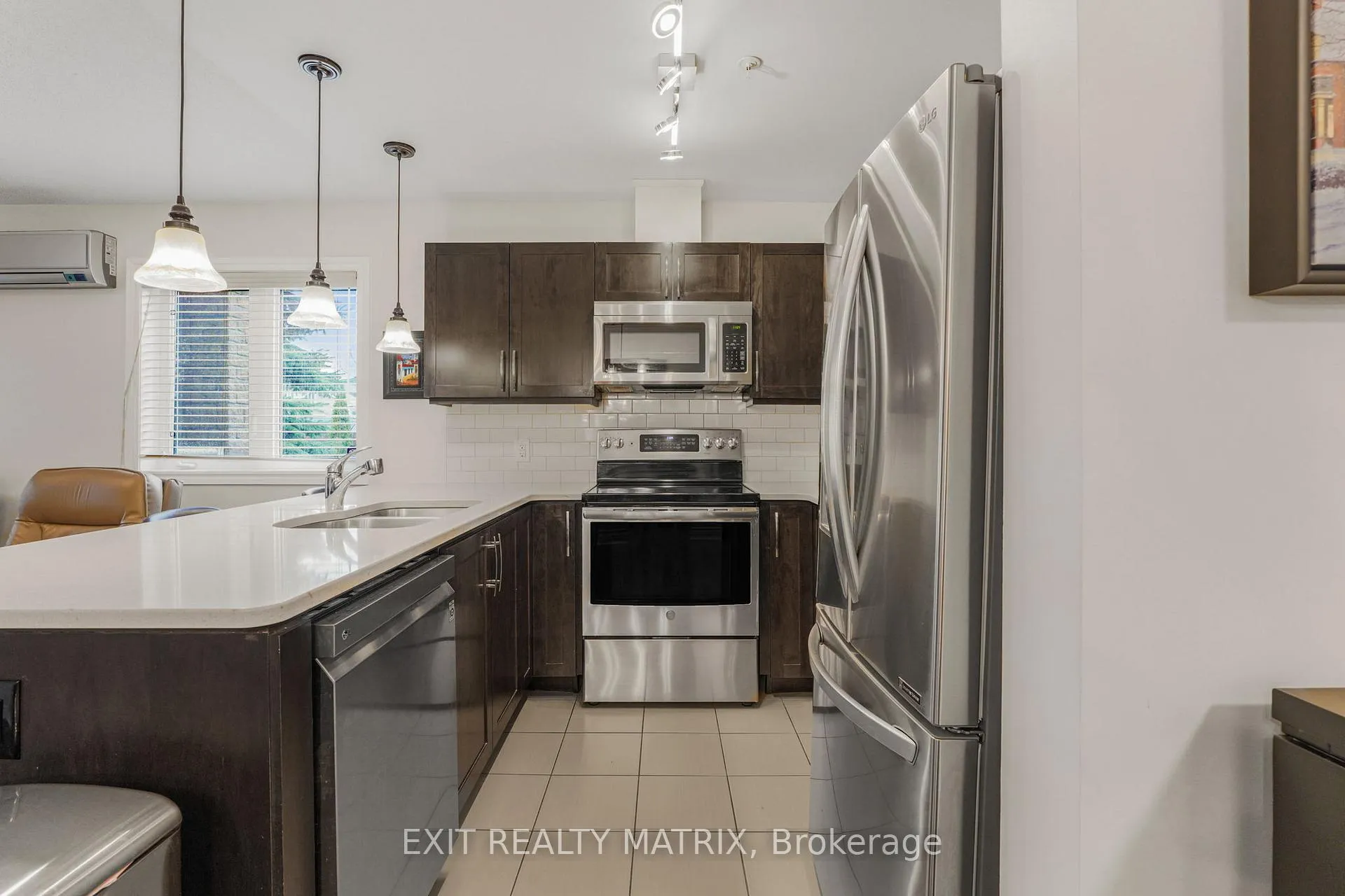 Photo 8 of Unit 101, 141 Potts Private, Ottawa, Notting Hill/Summerside — HOMEH
