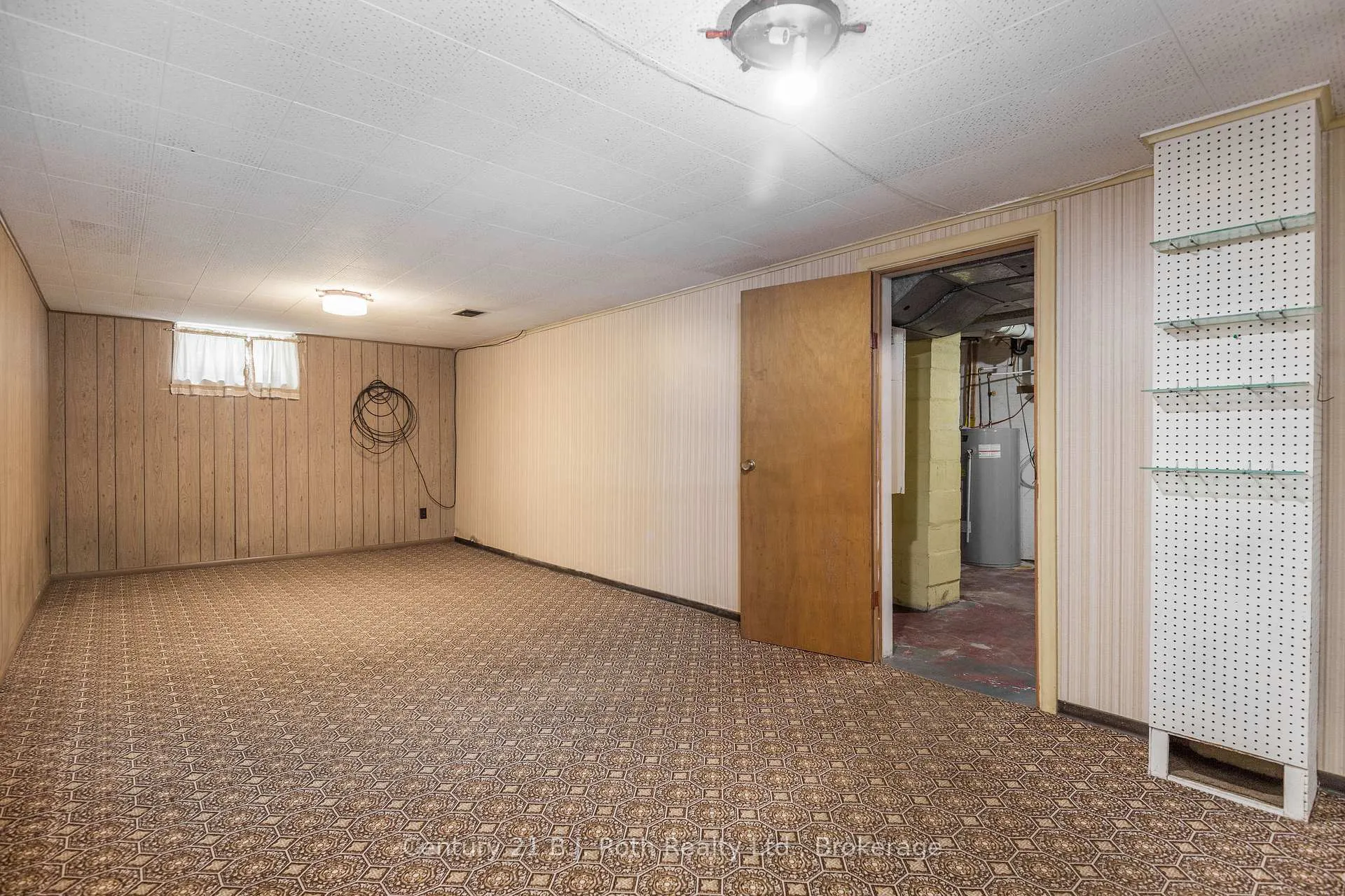 Photo 25 of 32 Dalton Crescent N, Orillia — HOMEH