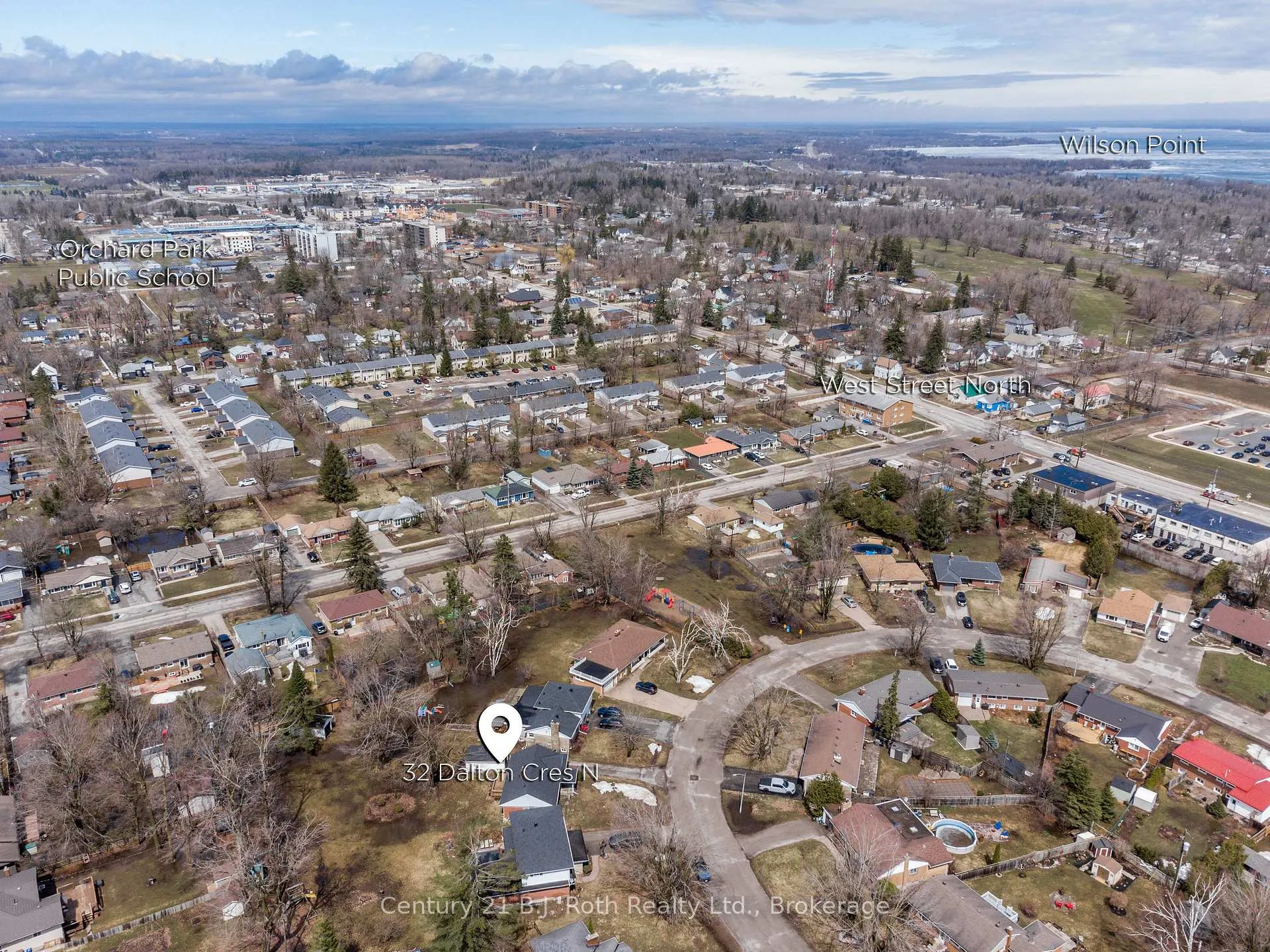 Photo 37 of 32 Dalton Crescent N, Orillia — HOMEH