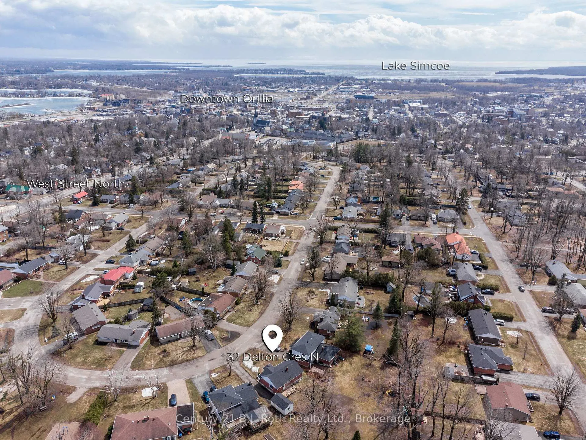 Photo 39 of 32 Dalton Crescent N, Orillia — HOMEH