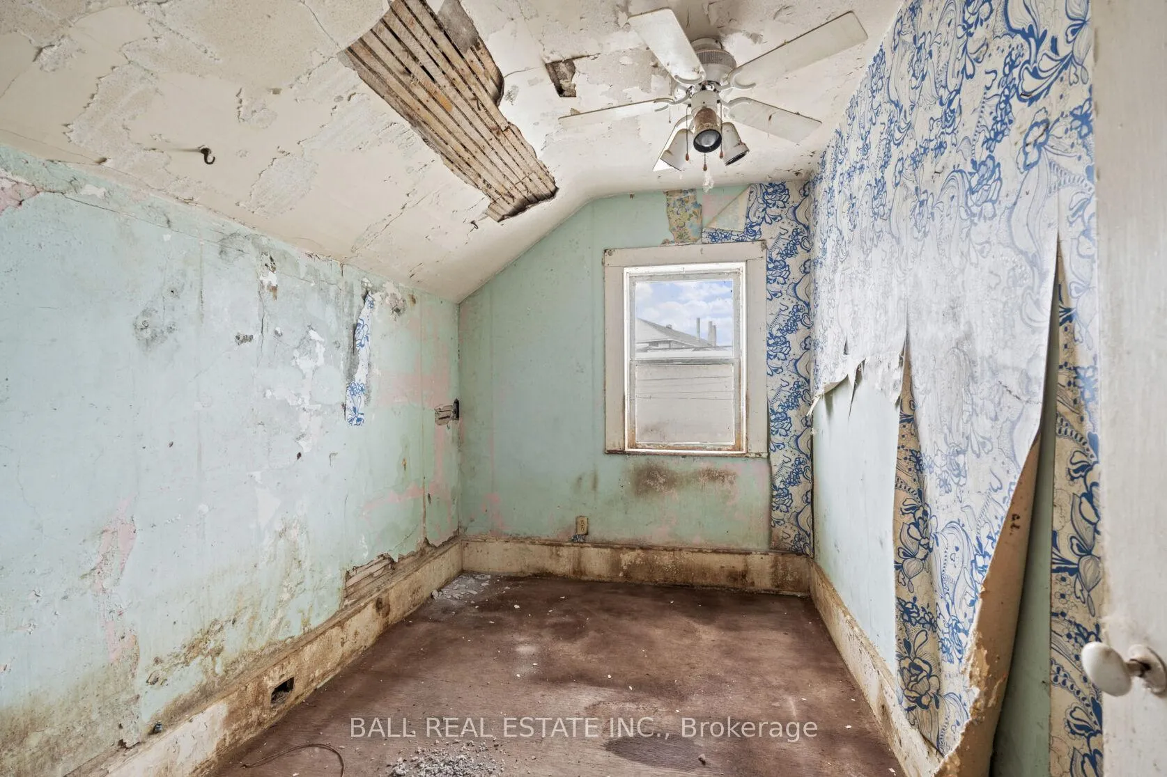 Photo 14 of 239 Lake Street, Peterborough, Town Ward 3 — HOMEH