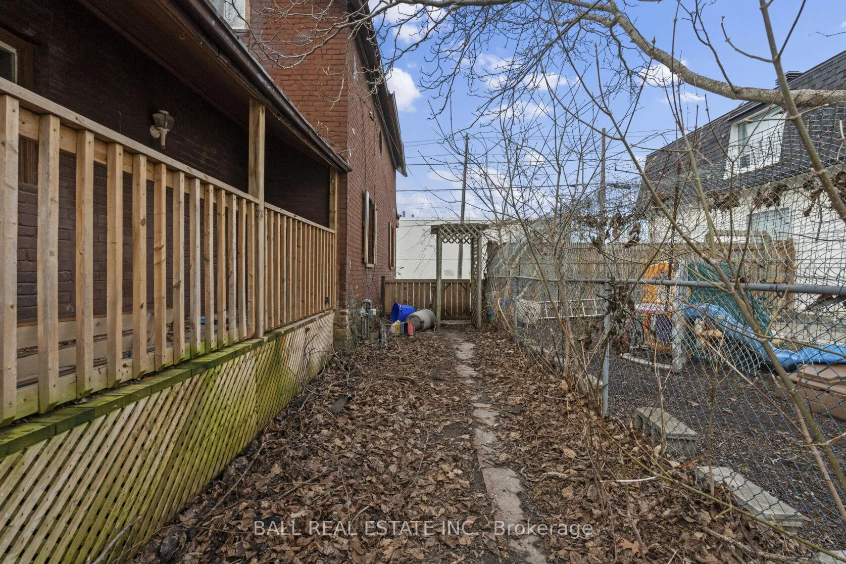 Photo 17 of 239 Lake Street, Peterborough, Town Ward 3 — HOMEH