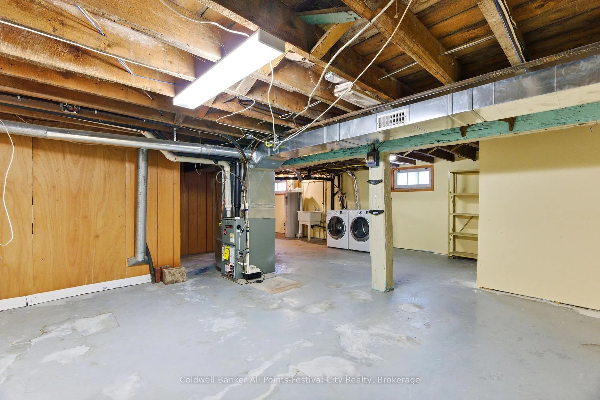 Photo 31 of 113 Quebec Street, Goderich, Goderich (Town) — HOMEH