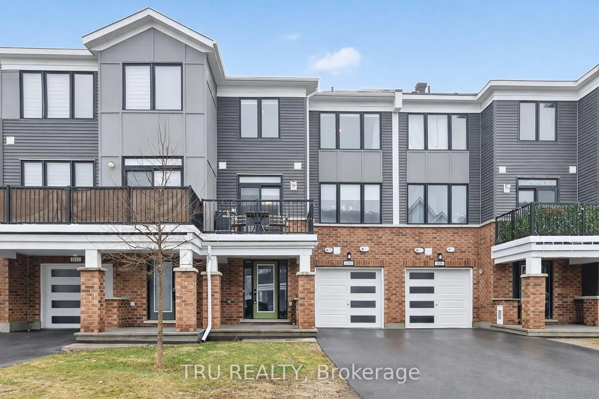 Front of 100 Ballinora Lane