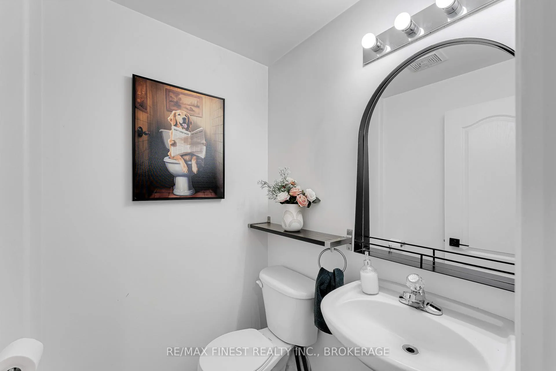 Photo 5 of 422 Laura Avenue, Kingston, Kingston East (Incl Barret Crt) — HOMEH