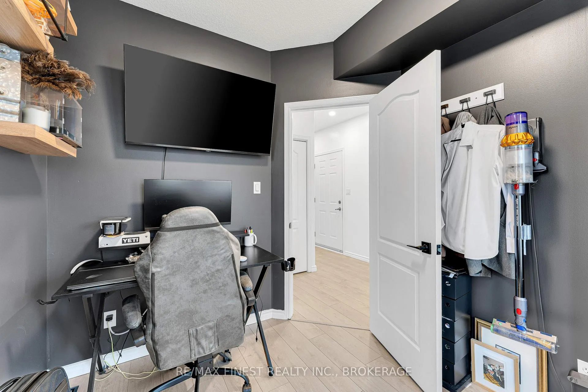 Photo 7 of 422 Laura Avenue, Kingston, Kingston East (Incl Barret Crt) — HOMEH