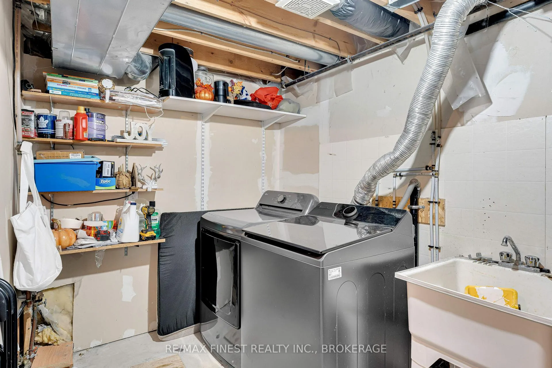 Photo 31 of 422 Laura Avenue, Kingston, Kingston East (Incl Barret Crt) — HOMEH