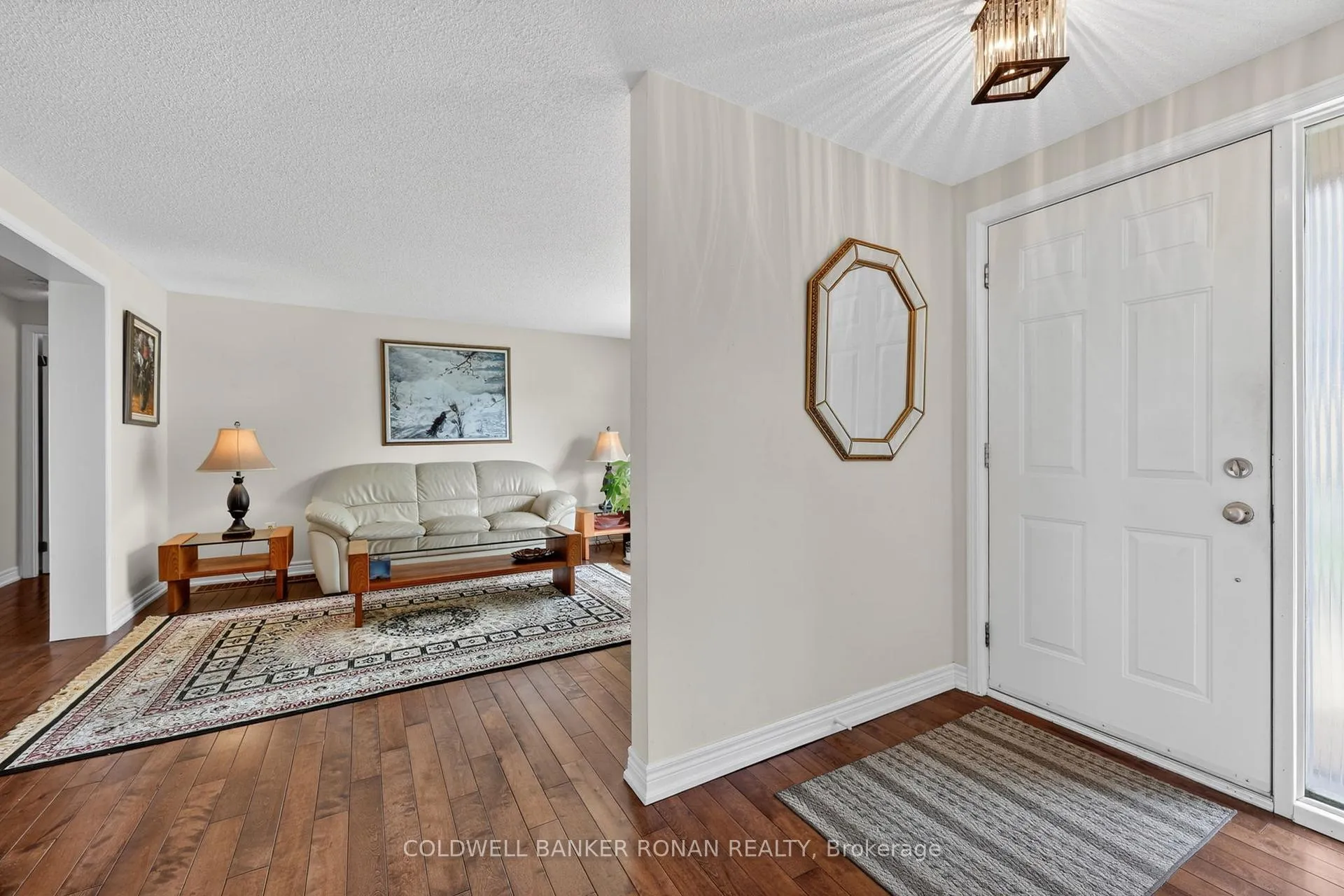 Photo 5 of 105 Tecumseth Pines Drive, New Tecumseth, Rural New Tecumseth — HOMEH