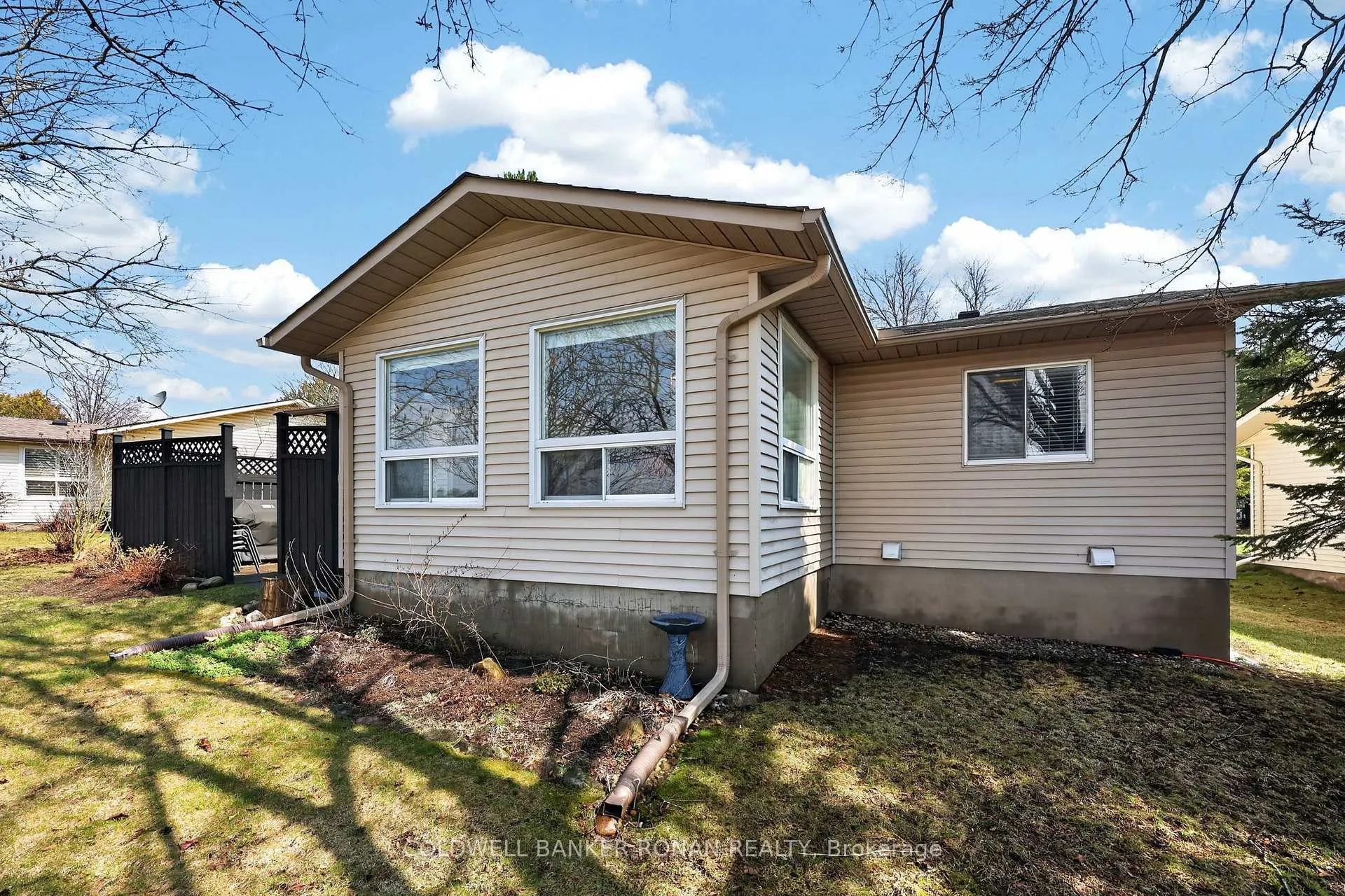 Photo 36 of 105 Tecumseth Pines Drive, New Tecumseth, Rural New Tecumseth — HOMEH
