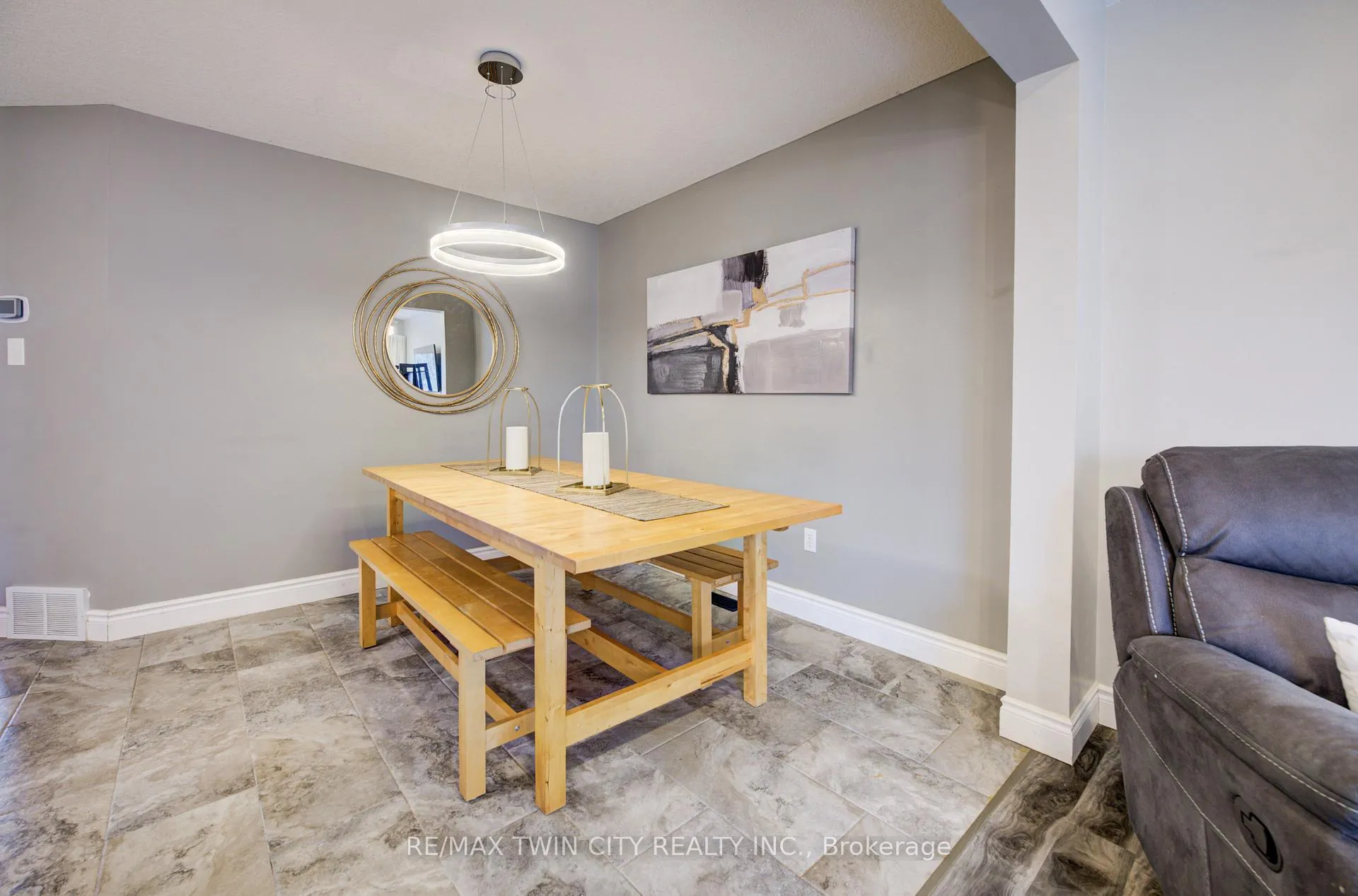 Photo 9 of 444 Annapolis Court, Waterloo — HOMEH