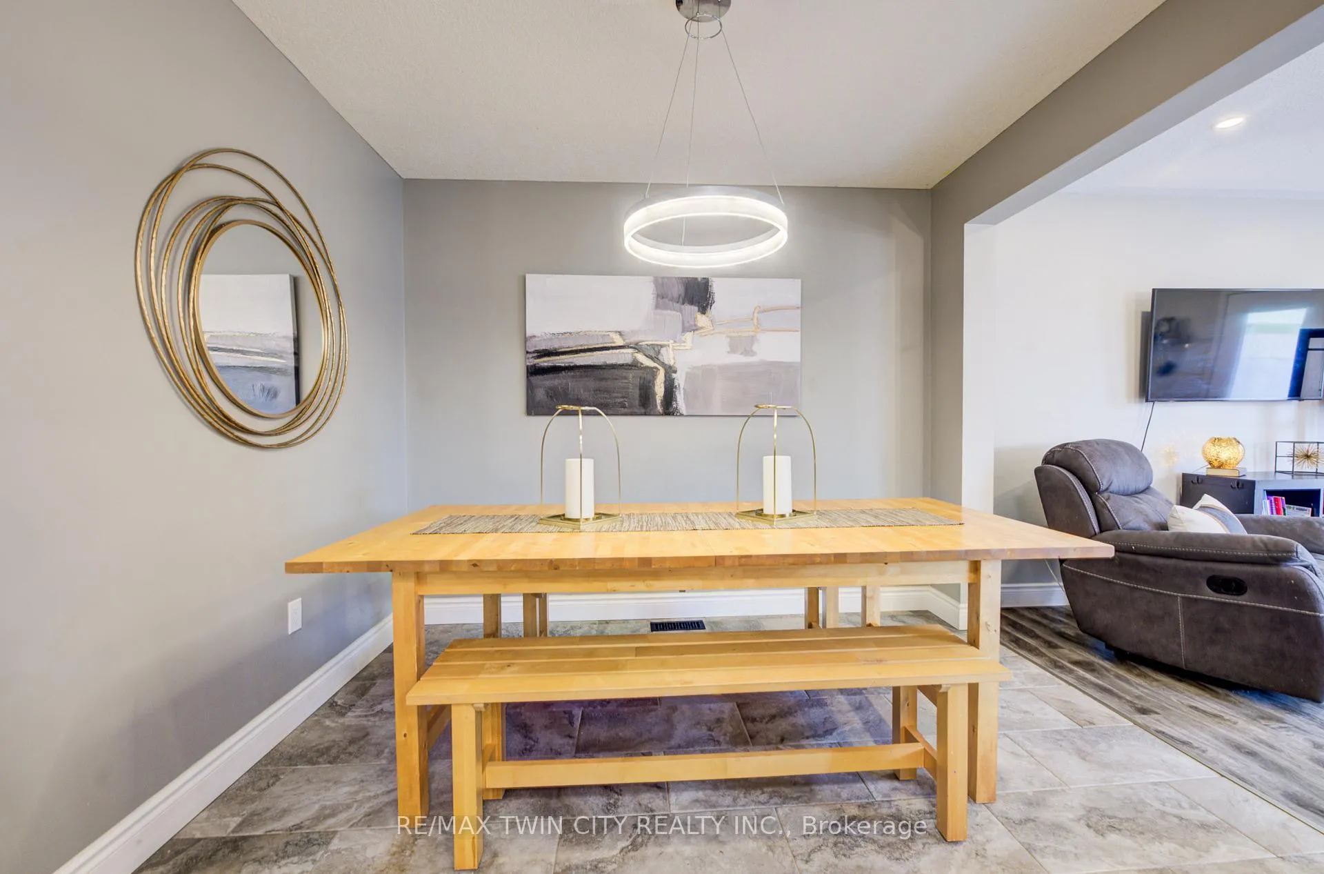 Photo 10 of 444 Annapolis Court, Waterloo — HOMEH