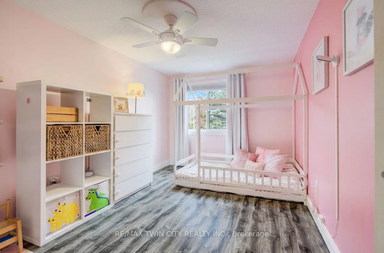 Photo 21 of 444 Annapolis Court, Waterloo — HOMEH