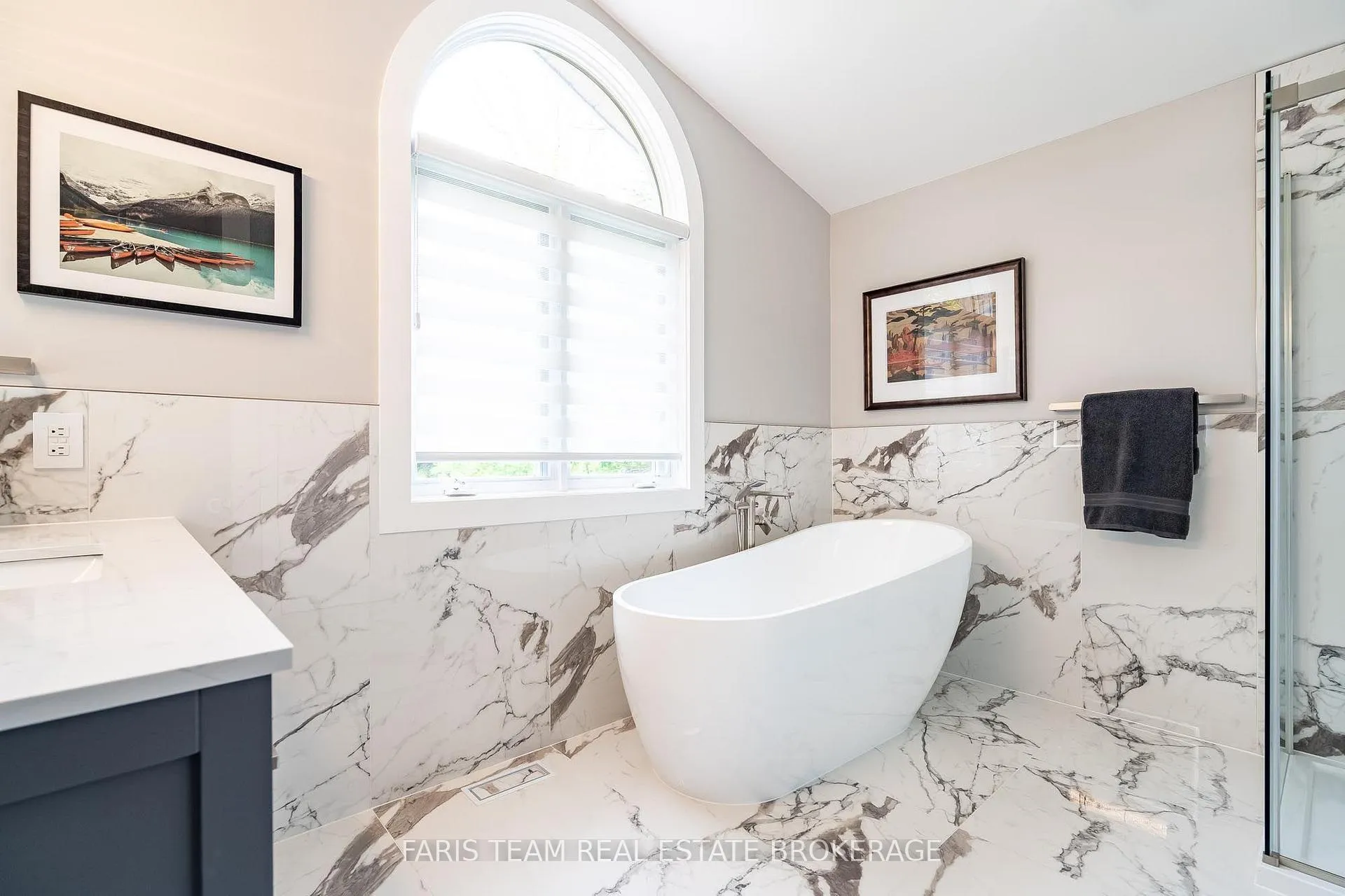 Photo 23 of 30 Bourgeois Beach Road, Tay, Victoria Harbour — HOMEH