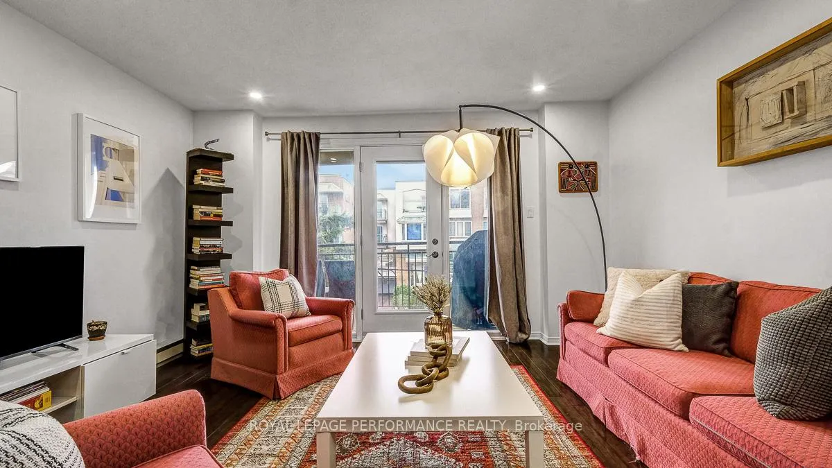 Photo 13 of Unit 2D, 4 Columbus Avenue, Ottawa, Overbrook — HOMEH