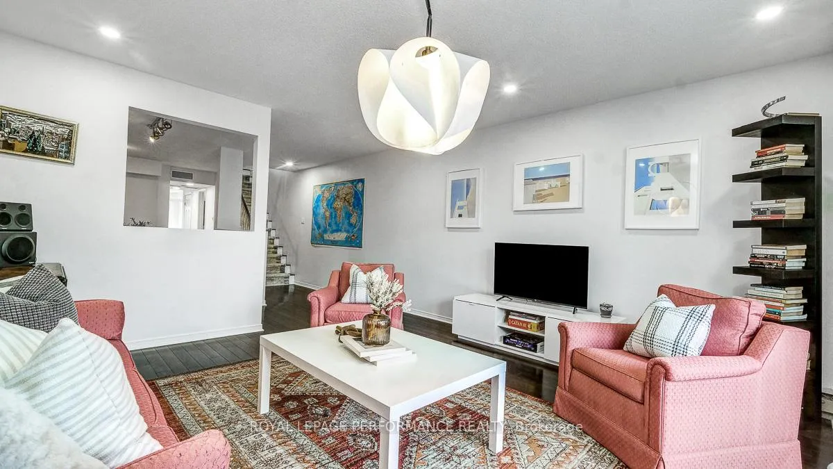 Photo 17 of Unit 2D, 4 Columbus Avenue, Ottawa, Overbrook — HOMEH