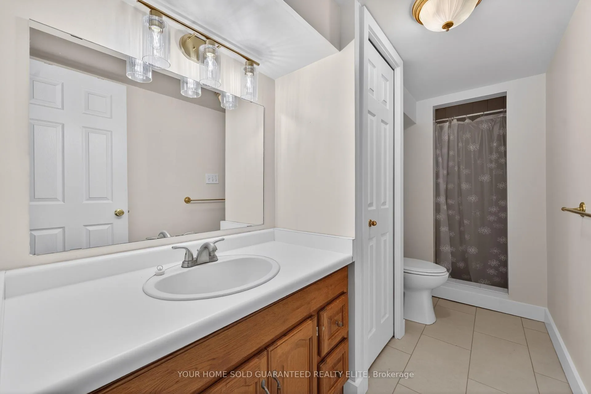 Photo 30 of Unit 13, 165 Main Street E, Grimsby, Grimsby East — HOMEH