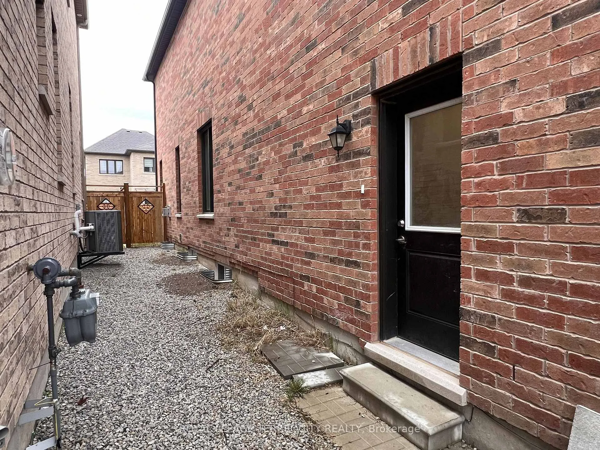 Photo 2 of Unit BSMT, 12 Merrimac Drive, Brampton, Bram West — HOMEH