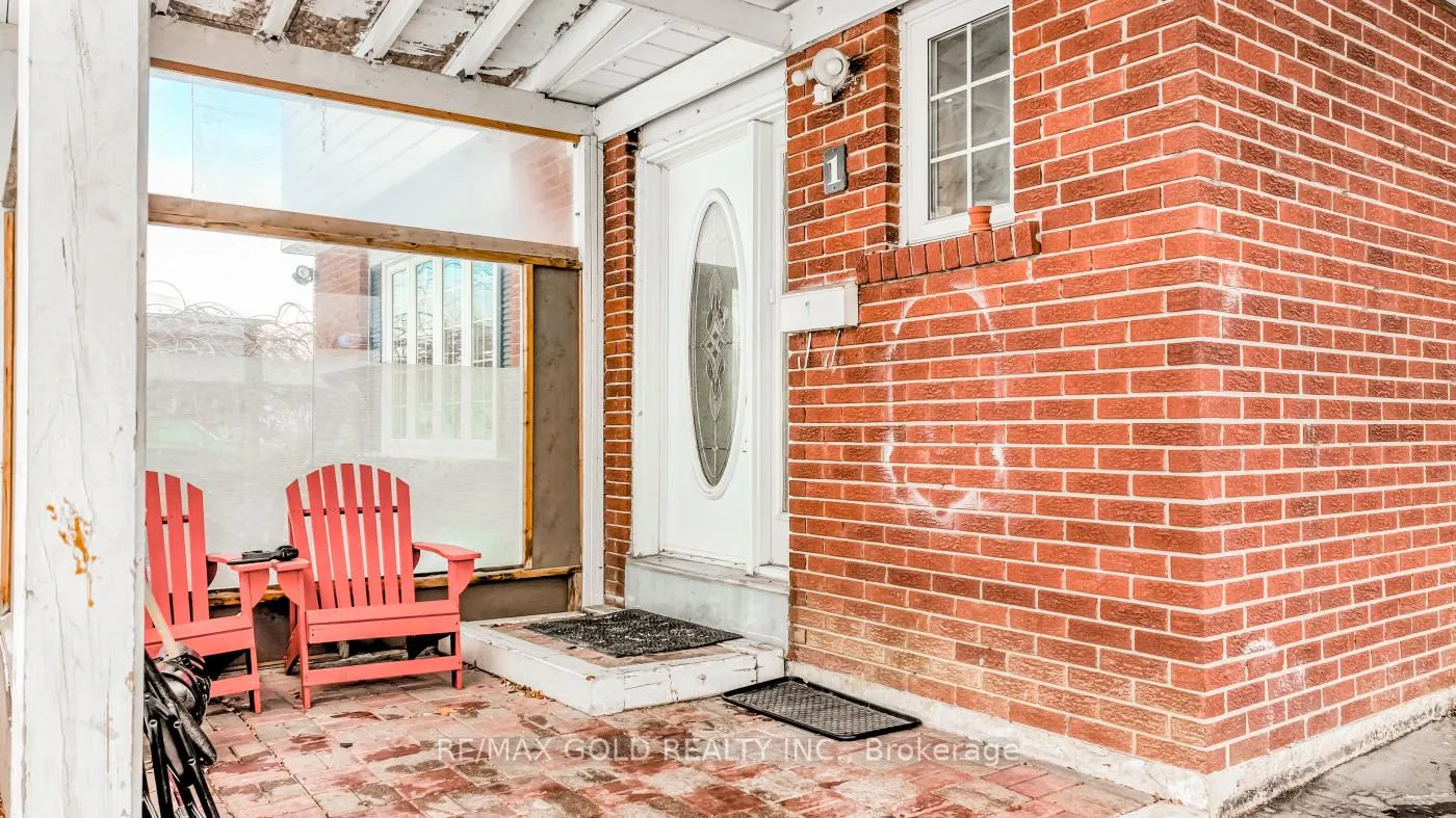 Photo 5 of 1 Elrose Road, Brampton, Southgate — HOMEH