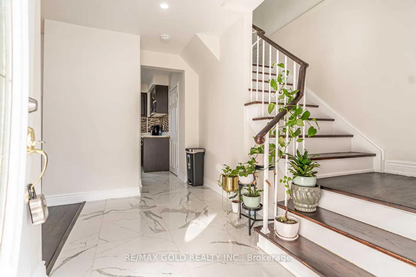 Photo 6 of 1 Elrose Road, Brampton, Southgate — HOMEH